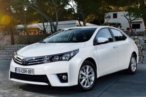 corolla altis