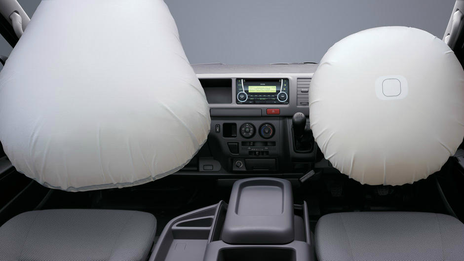 Toyota HiAce 2019 Safety Airbags
