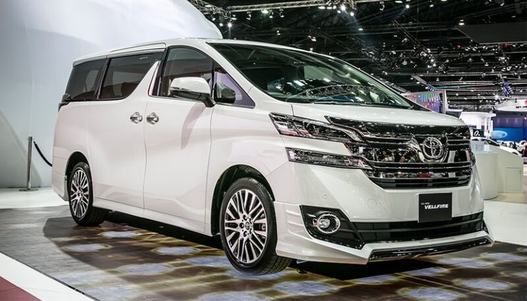 Toyota vellfire 2022 фото