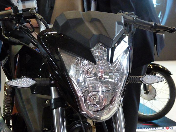 Ravi PIAGGIO DERBI 150cc Front Look