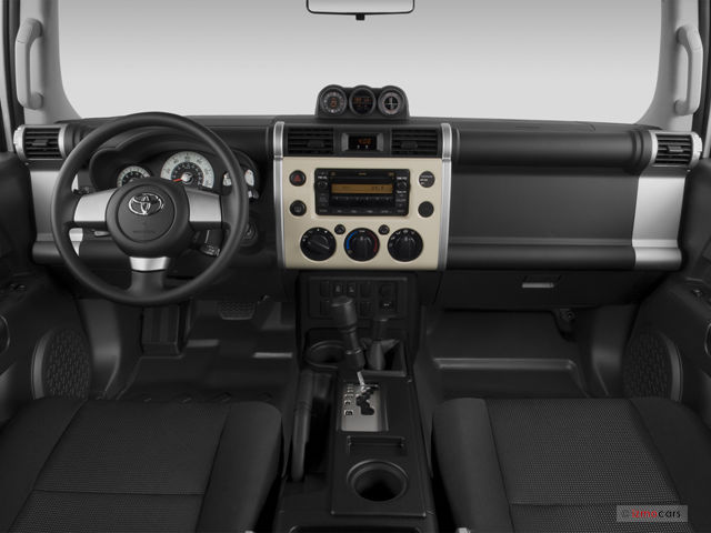 Toyota FJ Cruiser Interior Reviews Pictures