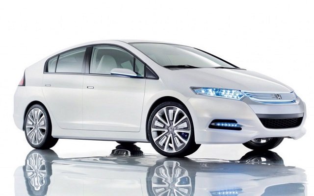 Hybrid Cars Price in Pakistan 2022 Specification Features
