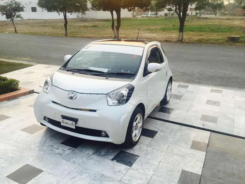 Toyota iQ 100X