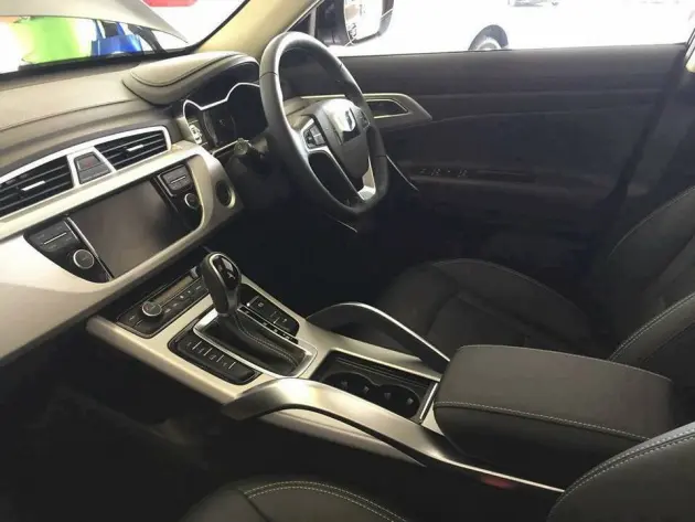 Proton X70 Interior Pics