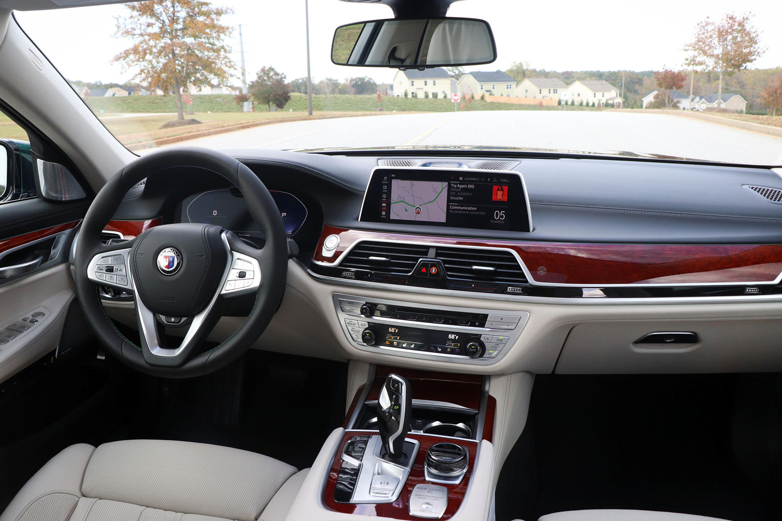 BMW Alpina B7 Interior